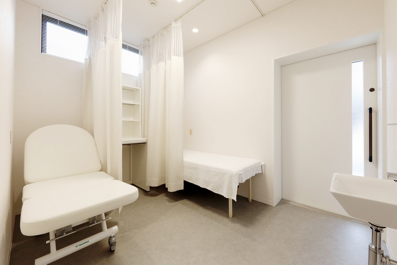 感染待合/診察室